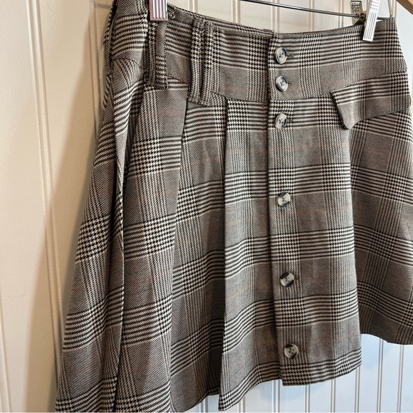 Plaid Button-Front Skirt pleated fall size small - Picture 2 of 10